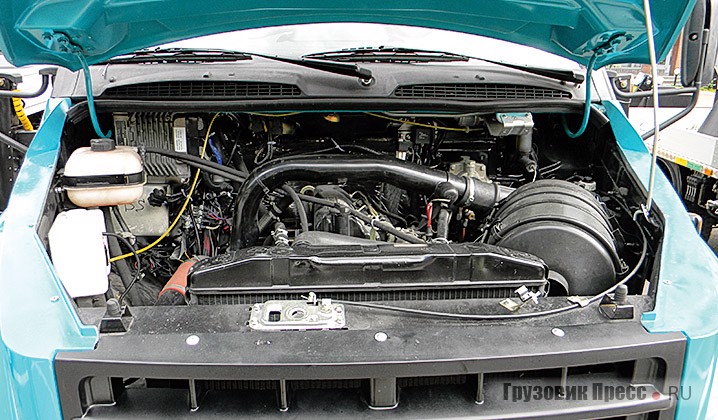 Под капотом «Тайги» может находиться как старый бензиновый V8 ЗМЗ-513, так и более современные и экономичные турбодизели ЯМЗ-534 или Cummins ISF 3.8 (на фото)