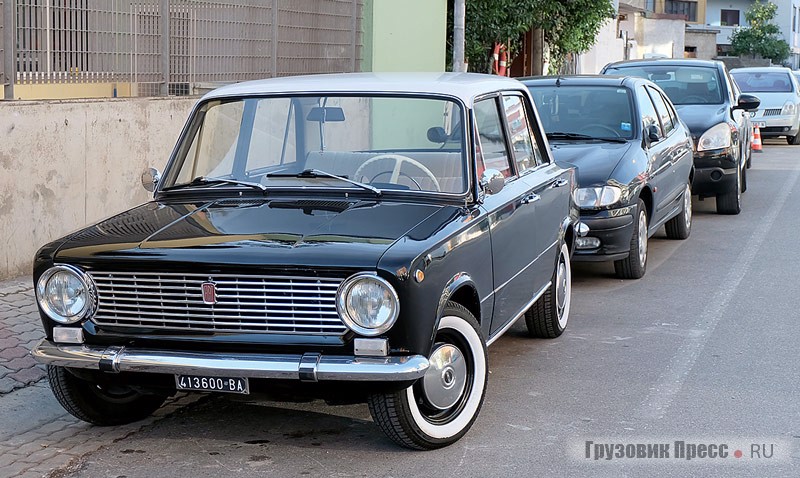 На улицах невозможно найти «Жигули», зато можно встретить Fiat 124. Такие машины в ходу, поскольку их легко можно починить самому