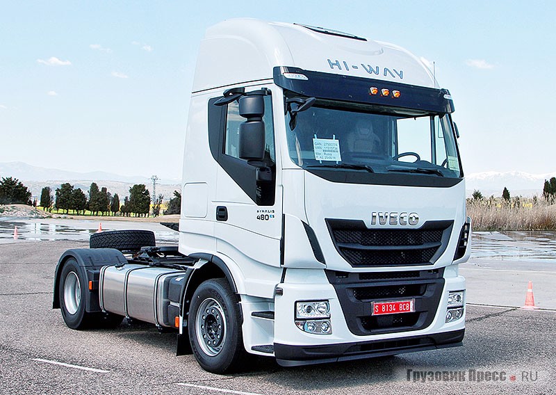 IVECO Stralis Hi-Way 480, заводская табличка на ветровом стекле сообщает нам, что машина собрана для российского рынка