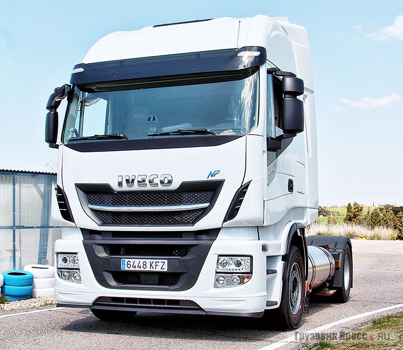 IVECO Stralis NP 400 оснащён 9-литровым двигателем Cursor 9, мощностью 400 л.с., работающем на газовом топливе