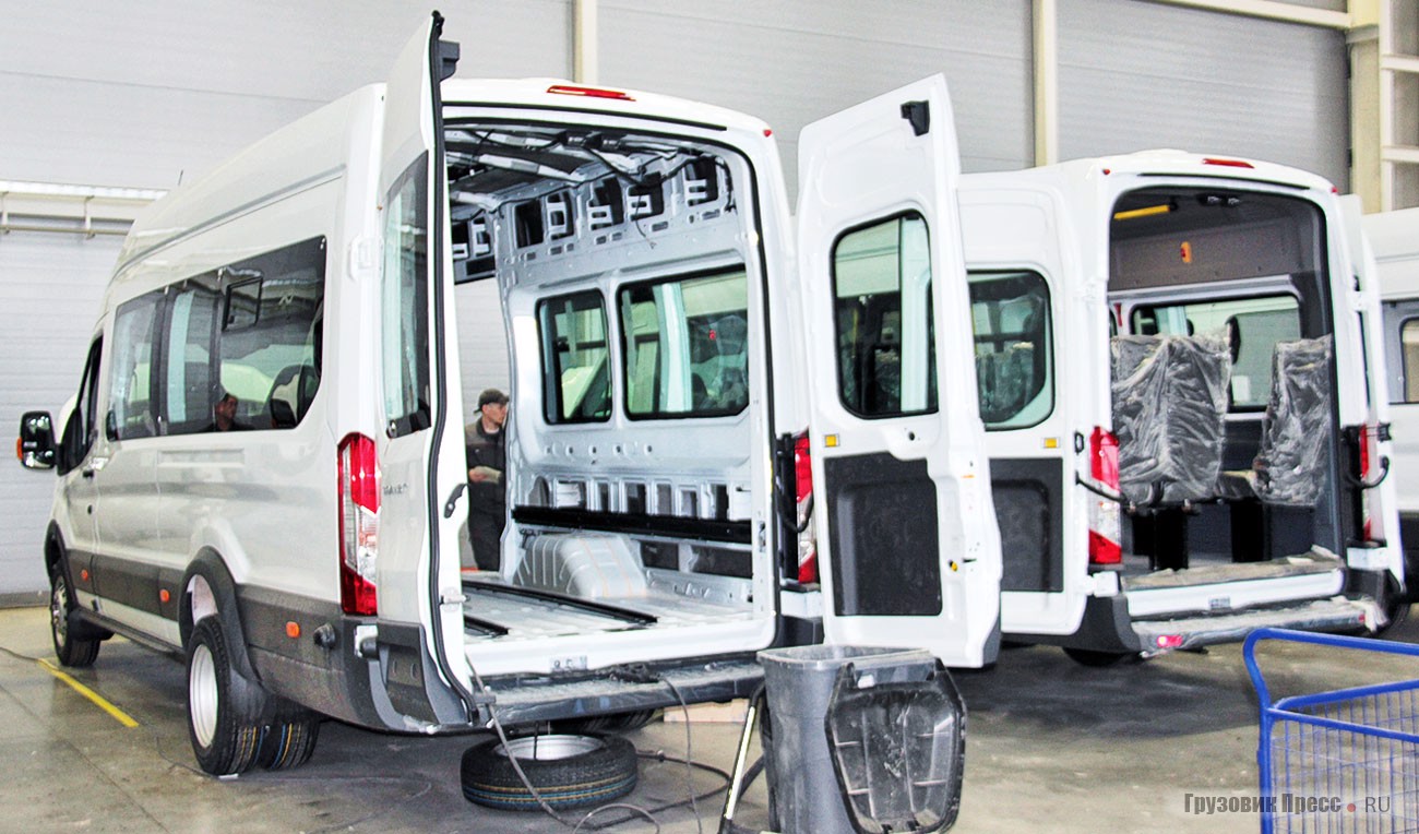Сборочное производство партнёра-кузовостроителя: идёт процесс превращения фургона в микроавтобус
