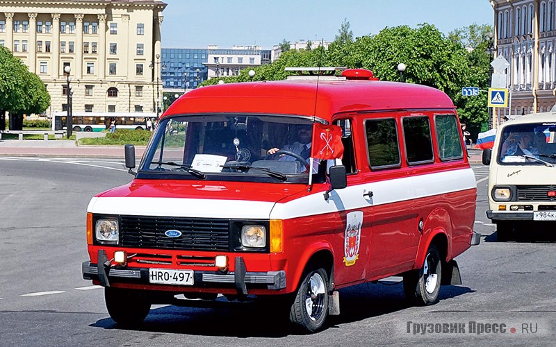 …и стилизованный под пожарный [b]Ford Transit[/b] второго поколения (1981 г.в.) с финской регистрацией