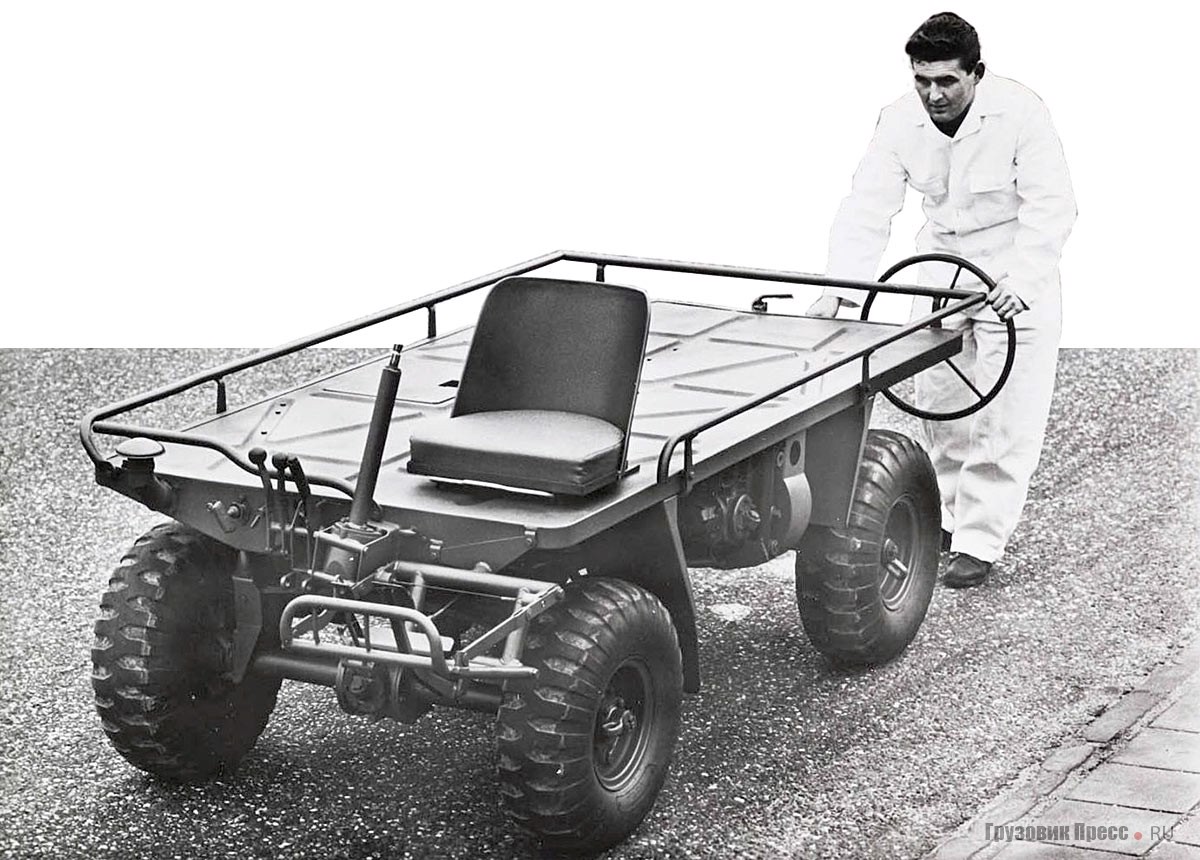 Прототип транспортёра DAF YM500 Pony с двухцилиндровым двигателем мощностью 14 л.с., 1965 г. Машина грузоподъёмностью 500 кг имела два поста управления. Концепцию заимствовали у американской модели M274 Mechanical Mule, разработанной фирмой Willys-Overland в 1956 г.