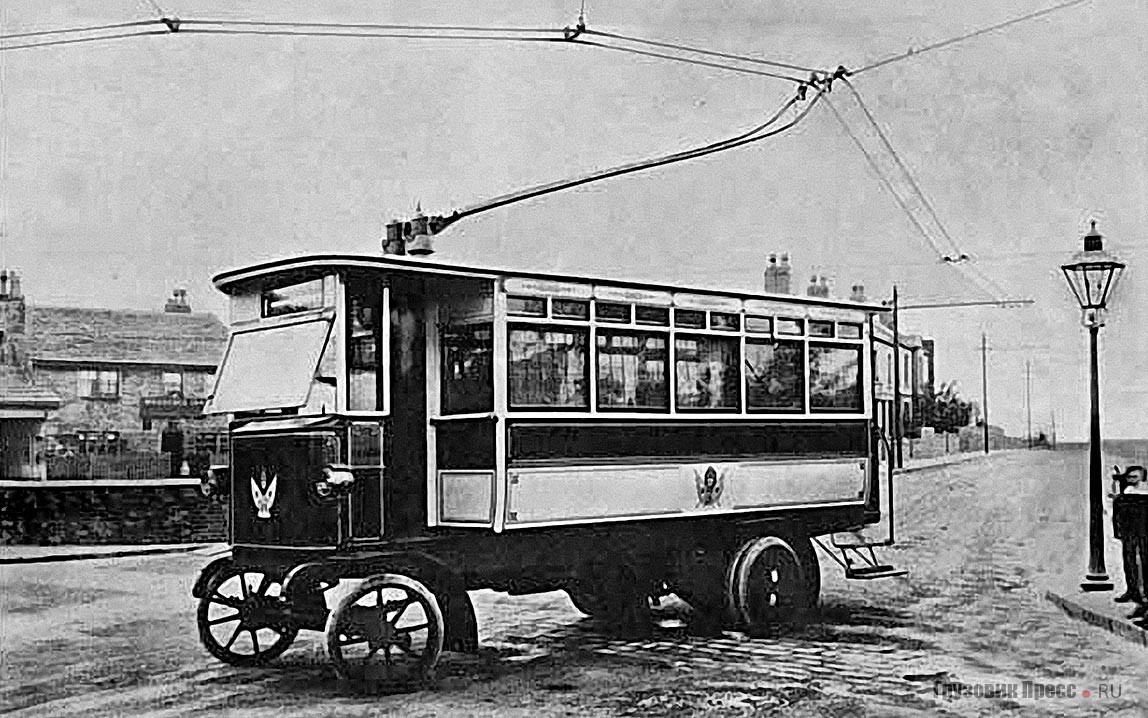 Первый троллейбус для аргентинского города Мендоса был построен в английском городе Лидс, 1912 г.