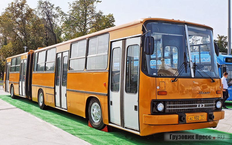 Ikarus 283.00 недавно восстановленный заводом СВАРЗ