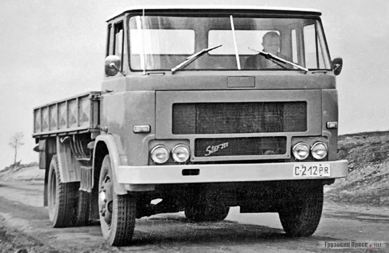 Разработку конструкции и штамповой оснастки кабины для польской Fabryka Samochodów Ciężarowych взял на себя завод Chausson, пригласив Лепуа. Прототип Star A200 был закончен в 1964 г.