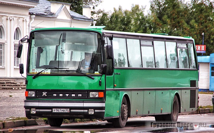 Setra S215RL