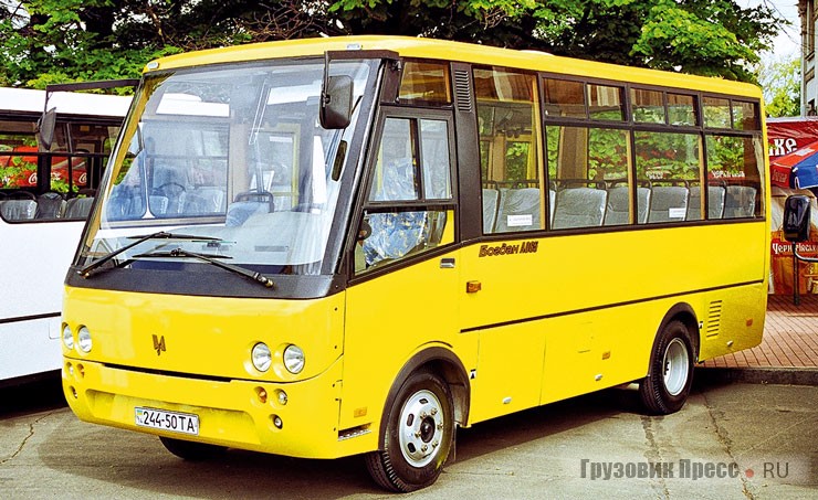 Компактный [b]«Богдан A-065»[/b] – очередная совместная разработка с АО «Укравтобуспром». Автобус был концептуально разработан для эксплуатации в режиме маршрутного такси и приспособлен для перевозки только сидящих пассажиров. По своим параметрам он значительно легче и дешевле массовых автобусов А-091 и А-092, А-065 был представлен в 2004 г. Серийно микроавтобус не выпускали