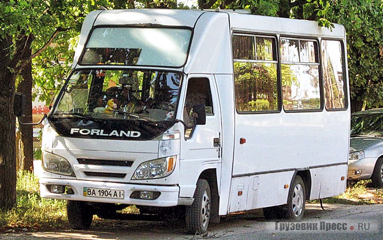 [b]«Богдан А-067»[/b]. Автобус малого класса на базе грузовика Foton с салоном на 32 человека (мест для сидения – 18) и дизелем 3,7 л. Маршрутку выпускали с декабря 2004 г. Всего изготовили 51 автобус