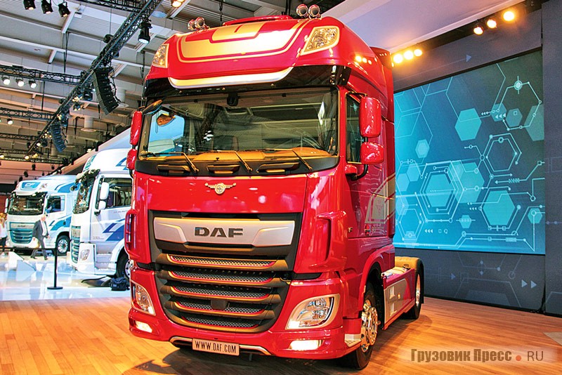 Юбилейная версия тягача XF в честь 90-летия DAF с колёсной формулой 4x2 и кабиной Super Space Cab – ограниченная серия