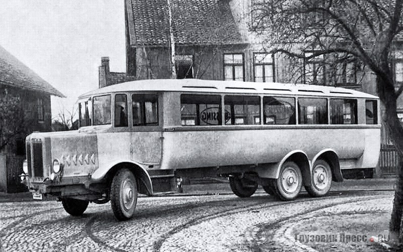 Büssing Typ VI GL6 – первый в мире трёхосный автобус с колёсной формулой 6х4, 1924 г. Кузов машины изготовила фирма Trutz в Кобурге