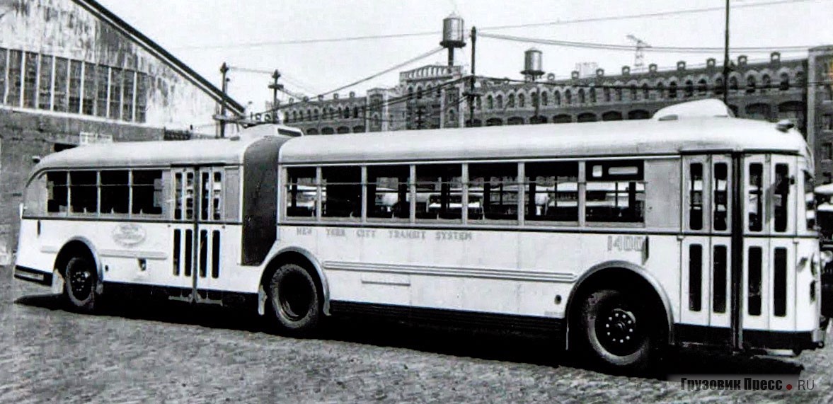 Автобус Twin Coach Model 30R