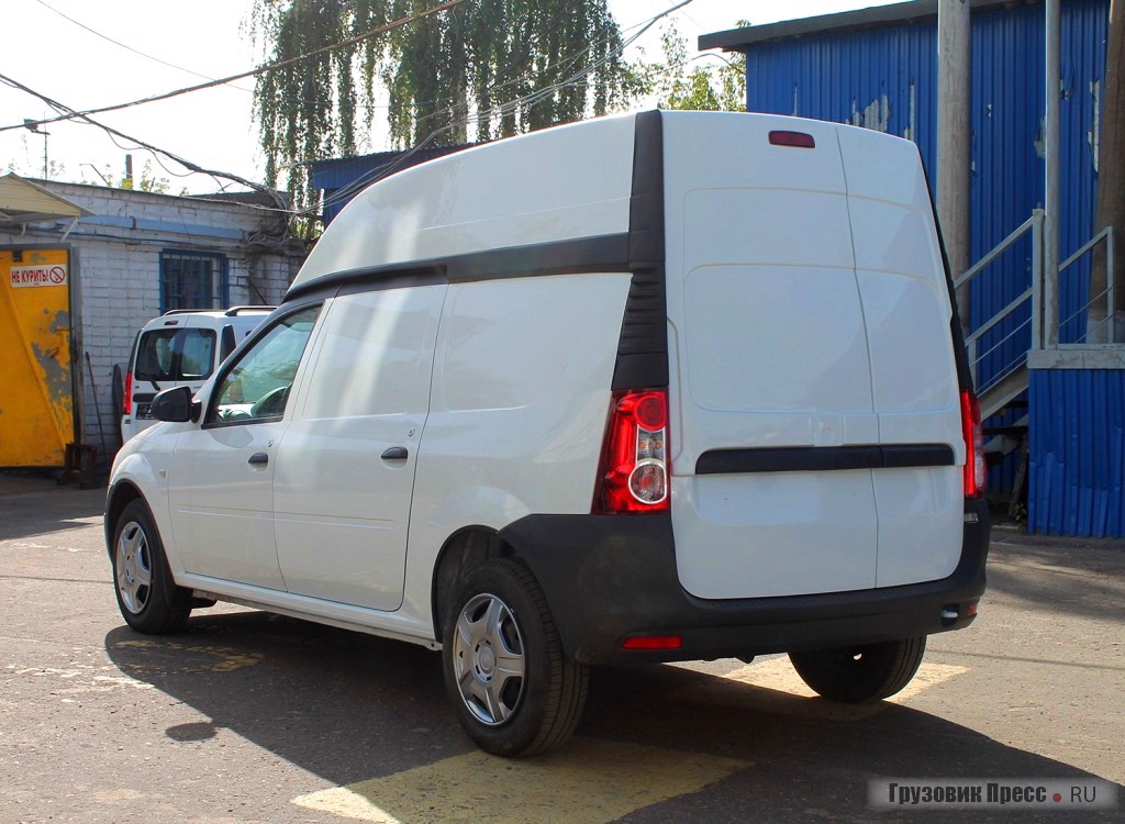 Lada Largus Roof в варианте развозного грузовичка – в него входят неделимые грузы высотой до 1320 мм!