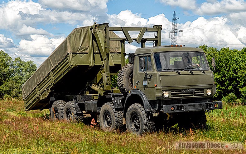 Автомобиль-самопогрузчик МЛ-10 типа «Мультилифт»