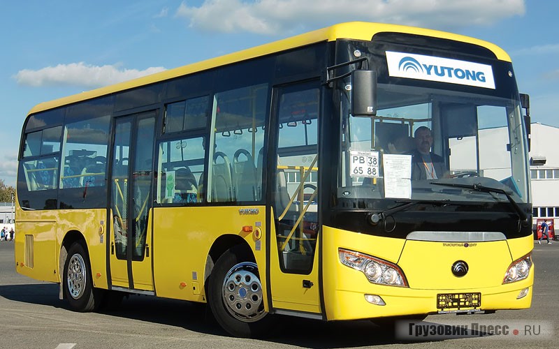 Автобус малого класса Yutong 6852HG