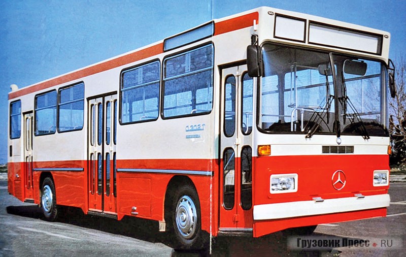 Первая партия Otomarsan O 302Т строилась с  использованием узлов и агрегатов автобуса О 302