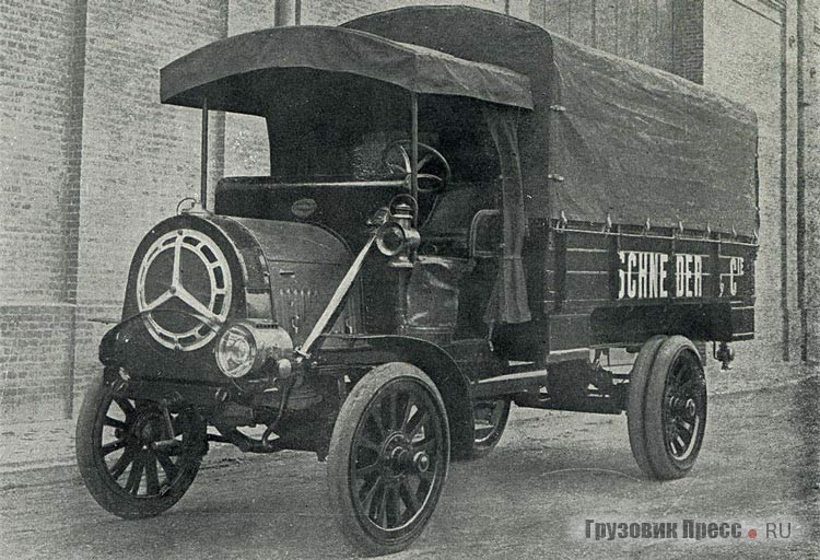 Этот трёхтонный грузовик «Шнейдер» модели ND4 с двигателем мощностью 20 л.с., заводской № 475 успешно прошёл Испытательный пробег Военного ведомства России в 1912 г.