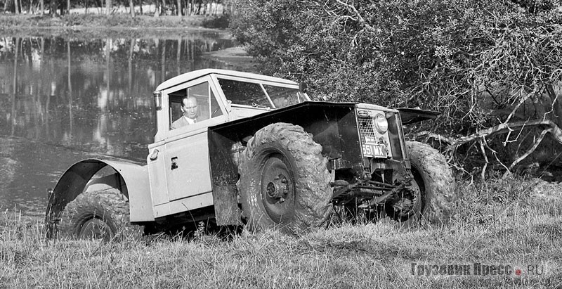 Дорожный просвет Roadless 109 достигал 43 см. У вездехода был один существенный недостаток: задняя колея отличалась от передней: 1550 против 1905 мм