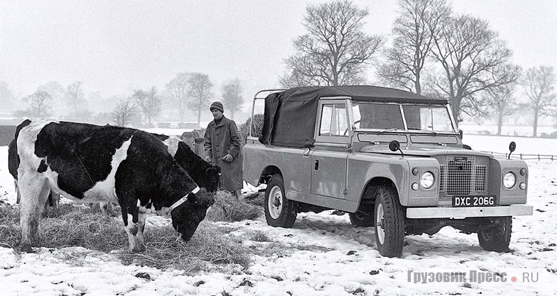 Land Rover Series III 109 с мягким верхом. Всего предлагалось 27 типов кузовов, а общее количество вариаций достигало 15 000