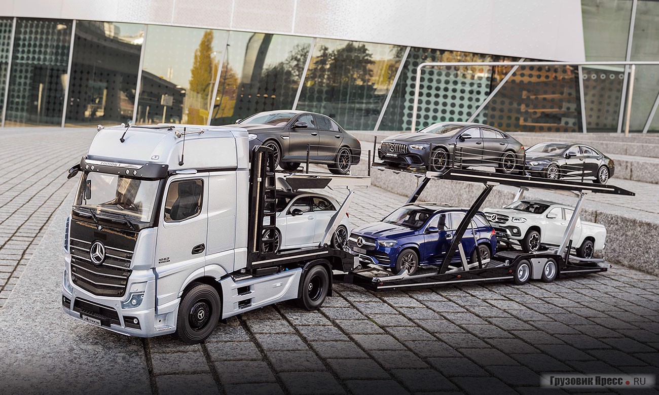 Серебристый Actros 1863 Edition 1 был представлен как спецвыпуск, приуроченный к Ганноверскому автосалону IAA 2018