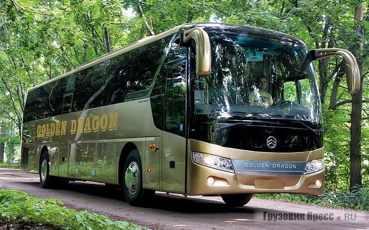 Междугородный автобус Golden Dragon XML6127JR