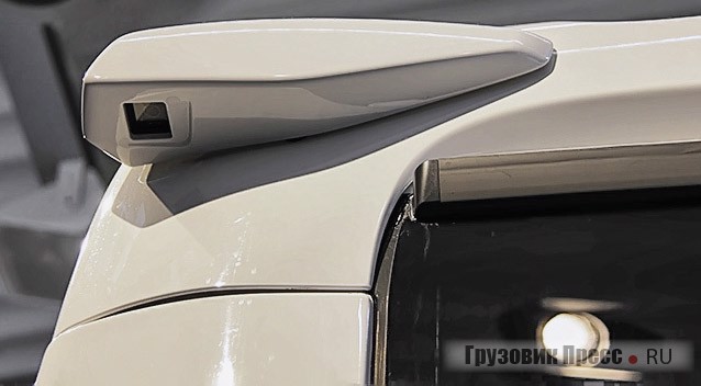 Конструкторы уверены, что несмотря на большую длину, водитель CapaCity L не будет испытывать неудобств, так как ему всегда готовы помочь многочисленные камеры и активные мосты