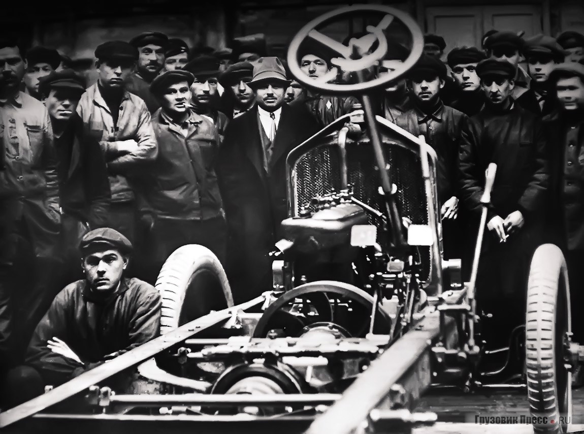 Собрано первое шасси АМО Ф-15, 1924 г.