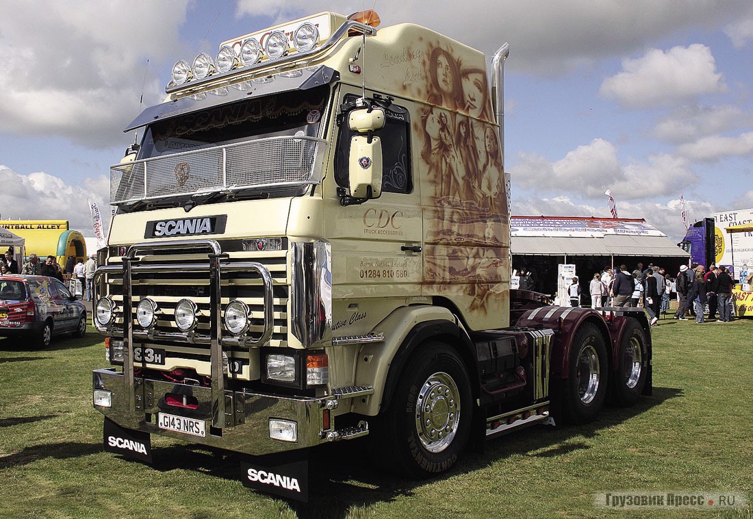[b]Scania 113H (6x2) 430.[/b] Традиции украшения грузовых машин появились еще в 1970-е годы