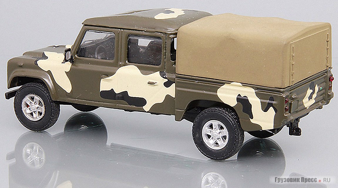 Военный пикап с двойной кабиной Land Rover Defender