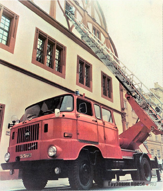 Пожарная лестница IFA W50L DL30