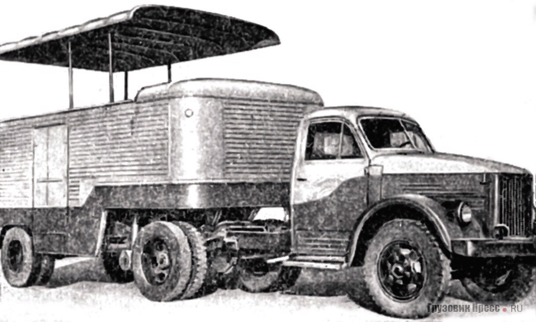 ГАЗ-51П выпуска 1957 г. в паре с модернизированным полуприцепом ПАЗ-744 с поднимающейся крышей. Москва, конец 1950-х