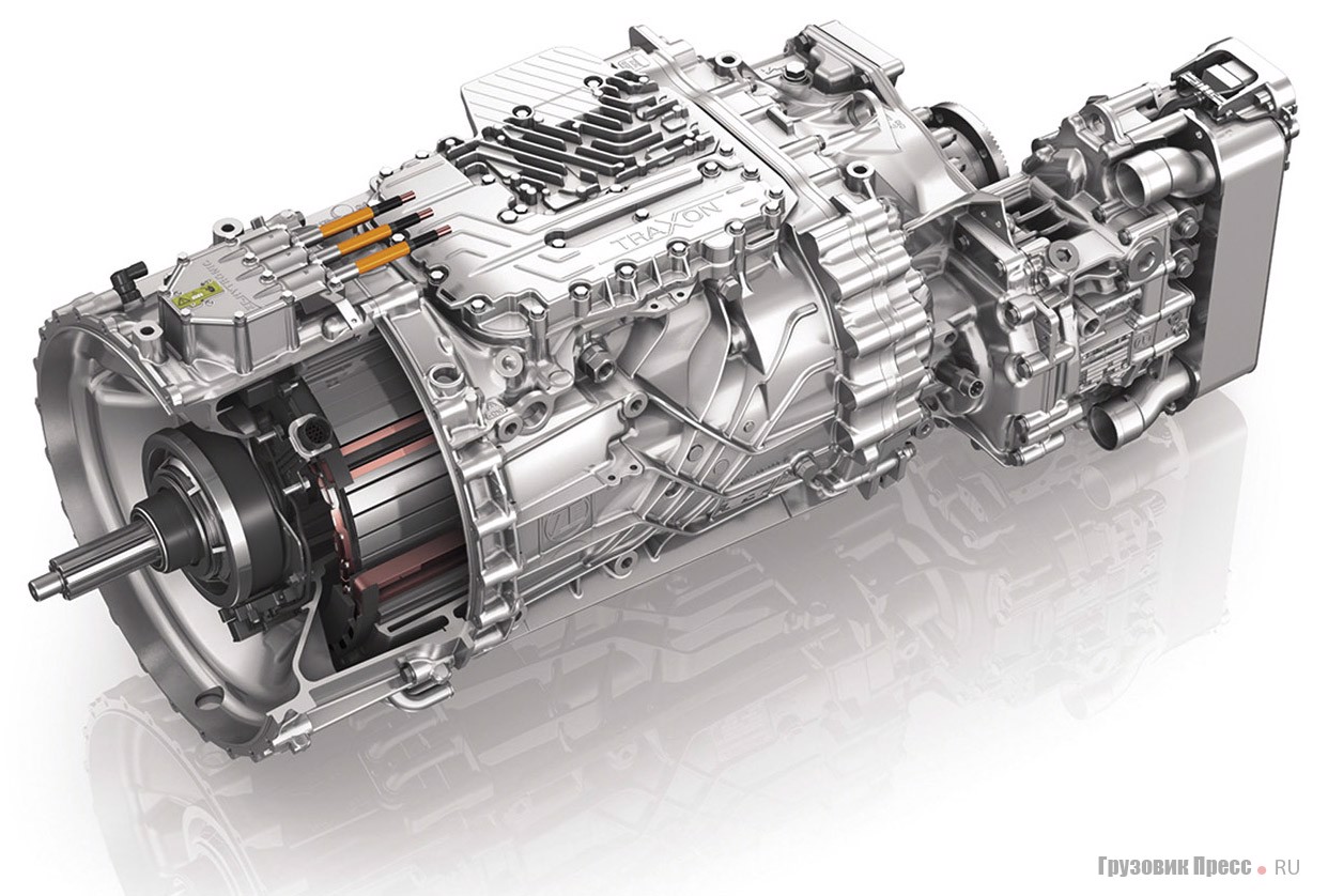 Этот узел электромашины значительно экономит топливо в дальних поездках. Приводной модуль мощностью 120 кВт устанавливают перед автоматической коробкой передач