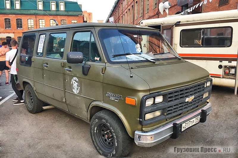 Конверсионный RV (recreation vehicles) класса А – «Shorty CaliVan» – Chevrolet Chevy Van G20 (CG15H) 1993 г.