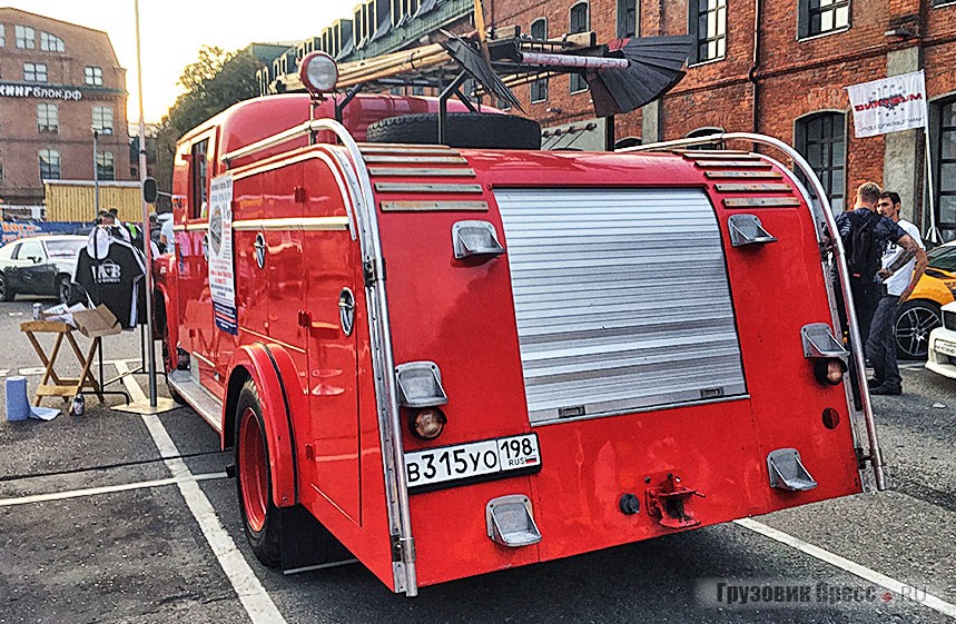 Kronenburg на шасси GMC300 1956 г. из Бельгии