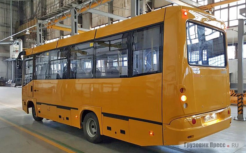 Один из первых высокопольных автобусов СИМАЗ собранных в 2017 году