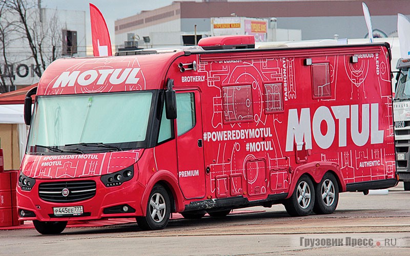 Мобильный офис Motul невероятный микст: агрегатная база переднепрводного Fiat Ducato 3.0D c 3-осной рамой AL-KO, шасси AMC и кузовом Autostar Oxygen I730 LJ