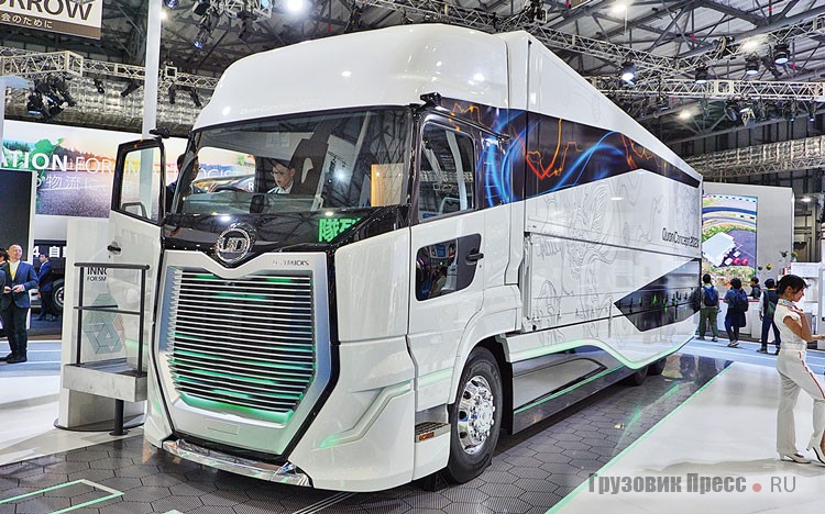 В 12-метровом [b]UD Trucks Quon Concept 202X[/b] отрабатывается не только аэродинамика, но и системы искусственного интеллекта и интернета вещей