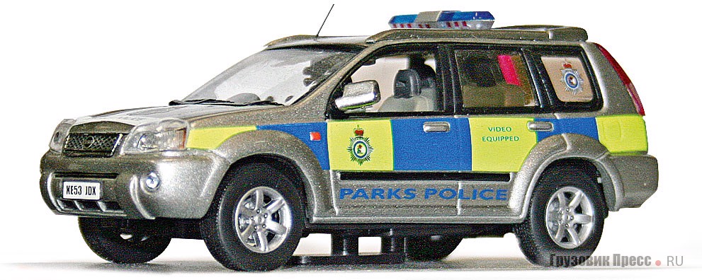 Внедорожник [b]Nissan X-Trail Kensington Police[/b] делает японская компания J-Collection (#JC067). Розничная цена в России – от 950 до 1200 руб.