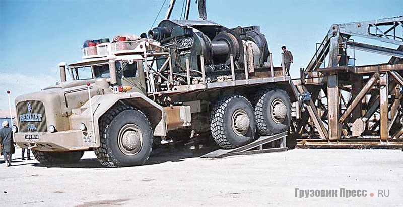 Berliet T 100 № 2 на месторождении Хасси-Месауд, 1959 г.