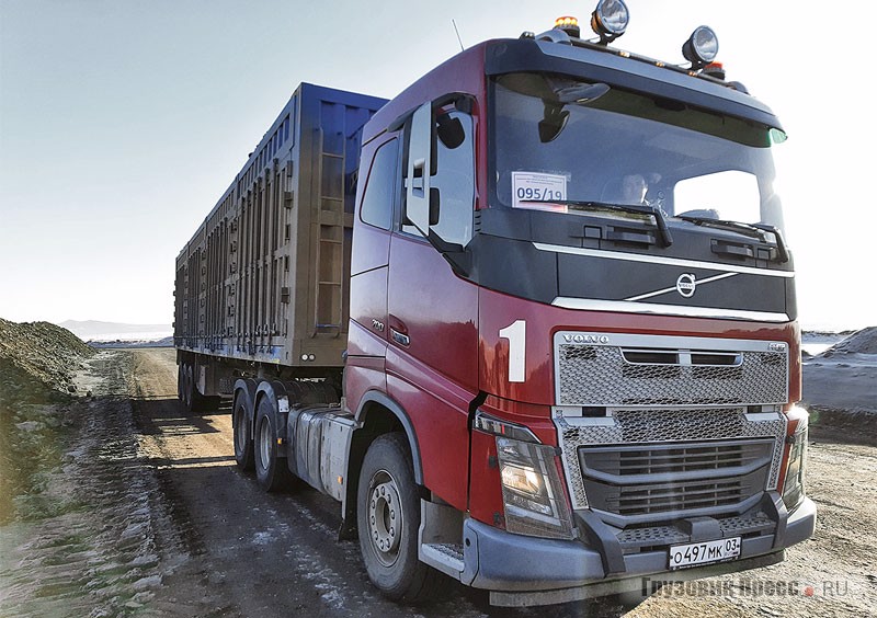 Седельный тягач Volvo FH 16 6х4, задние мосты – 33 т и 12 т, полная масса автопоезда – 120 т, мощность двигателя – 700 л.с.