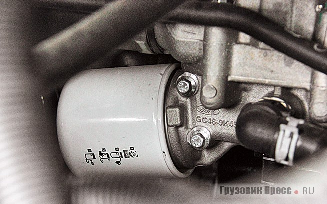 Одна из технических особенностей двигателя – фильтр со сменным элементом в системе охлаждения
