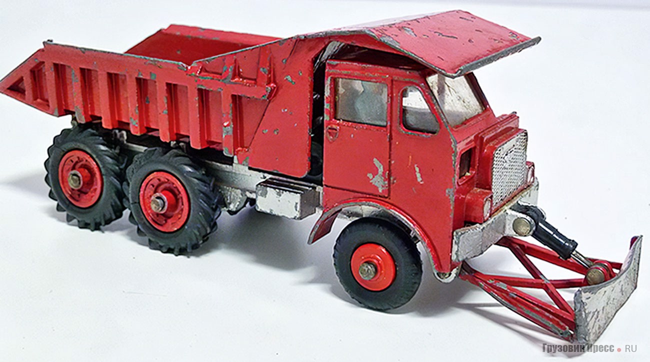 Карьерный самосвал Foden из поздней серии Dinky Supertoys (номер в каталоге 959)