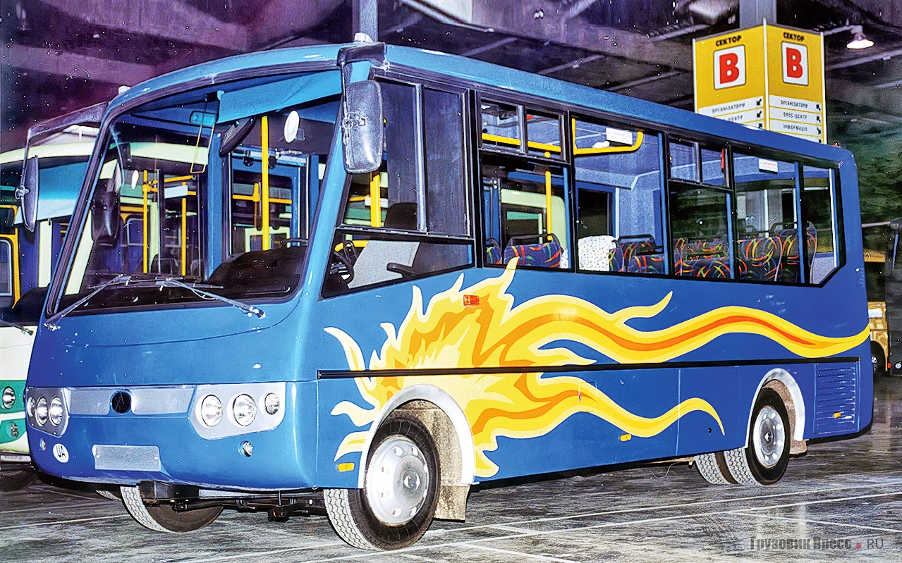 На автосалоне «Автобус-2004» был представлен [b]БАЗ-3202 «Подснежник»[/b]. По сравнению с первым опытным образцом ширина машины уменьшена с 2200 до 2100 мм, что благотворно отразилось на её экстерьере. Автобус получил две одностворчатые двери в средней части кузова