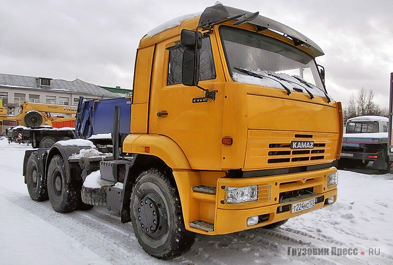 Рестайлинг серийной кабины, заказанной «КамАЗом» в 1988 году у компании DAF, был внедрён лишь частично