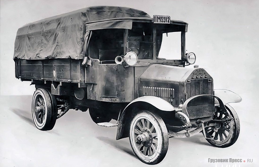 Способный работать на бензине, бензоле или керосине модернизированный армейский грузовик MAN-Saurer модели 3Zc грузоподъёмностью 3,5–4 т оснащали секционными радиатором и двигателем мощностью 45 л.с. 1917 г.