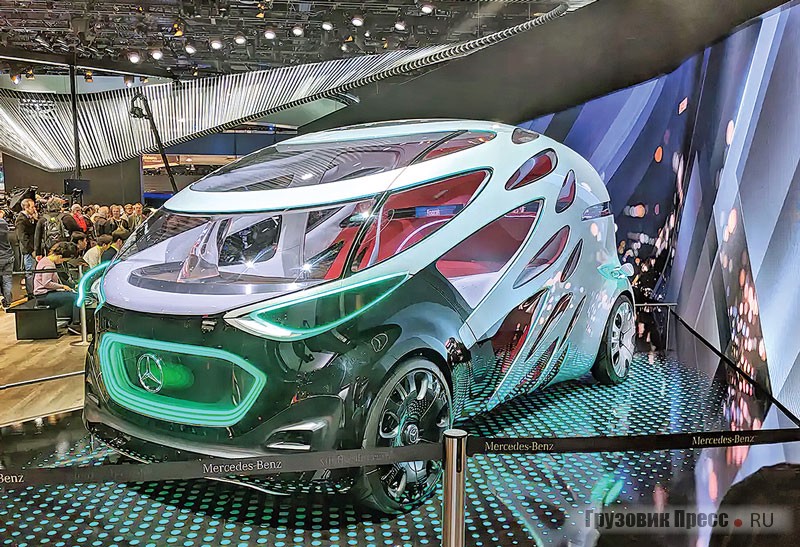 Автономный концепткар Mercedes-Benz Vision Urbanetic, представленный на выставке CES-2019 в Лас-Вегасе