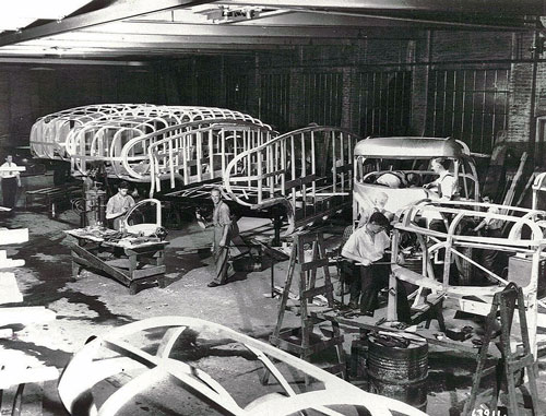 Сборка автопоездов-пивовозов на Smith Bros. Motor Body Works