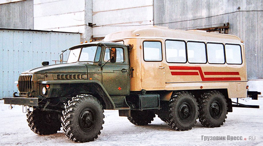 Специальный автобус курганского автобусного завода КАвЗ-42241, 1993 г.
