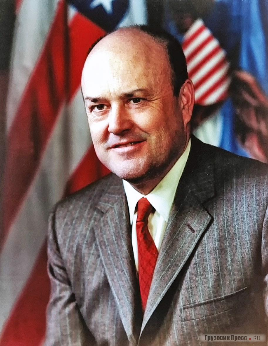 Мелвин Лэйрд (Melvin Laird) занимал пост министра обороны США при президенте Никсоне с 22 января 1969 по 29 января 1973 года