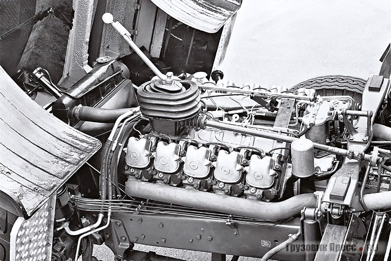 Дизели Daimler-Benz «семейства 400» были предметом нашего живого интереса на переговорах с германским концерном. И в какой-то мере стали прототипом для моторов, которые ЯМЗ делал сначала для ЗИЛа, а потом для КамАЗа. Однако главную идею, модульность (V6, V8, V10), повторить не смогли